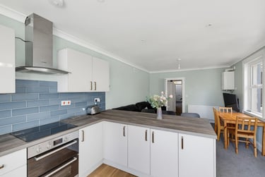 6 bed house, Diamond Avenue, Greenbank, Plymouth, PL48QD - Image 4